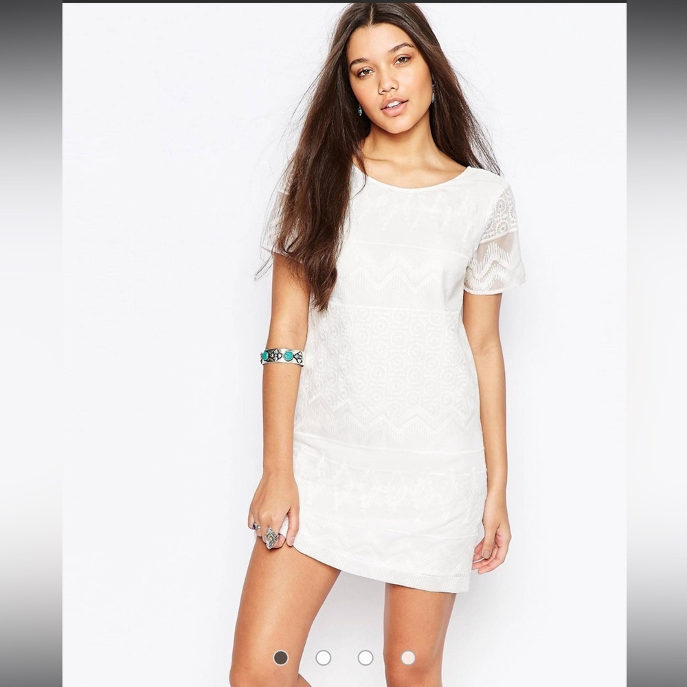 ABERCROMBIE & Fitch Embroidered Shift Dress With Lace Detail size XS